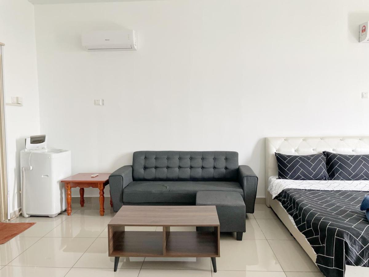Palazio Serviced Apartment In Mount Austin Near Aeon Ikea Toppen Hsi Джохор Бахру Екстериор снимка