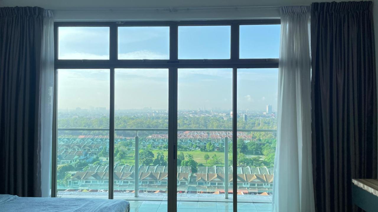 Palazio Serviced Apartment In Mount Austin Near Aeon Ikea Toppen Hsi Джохор Бахру Екстериор снимка