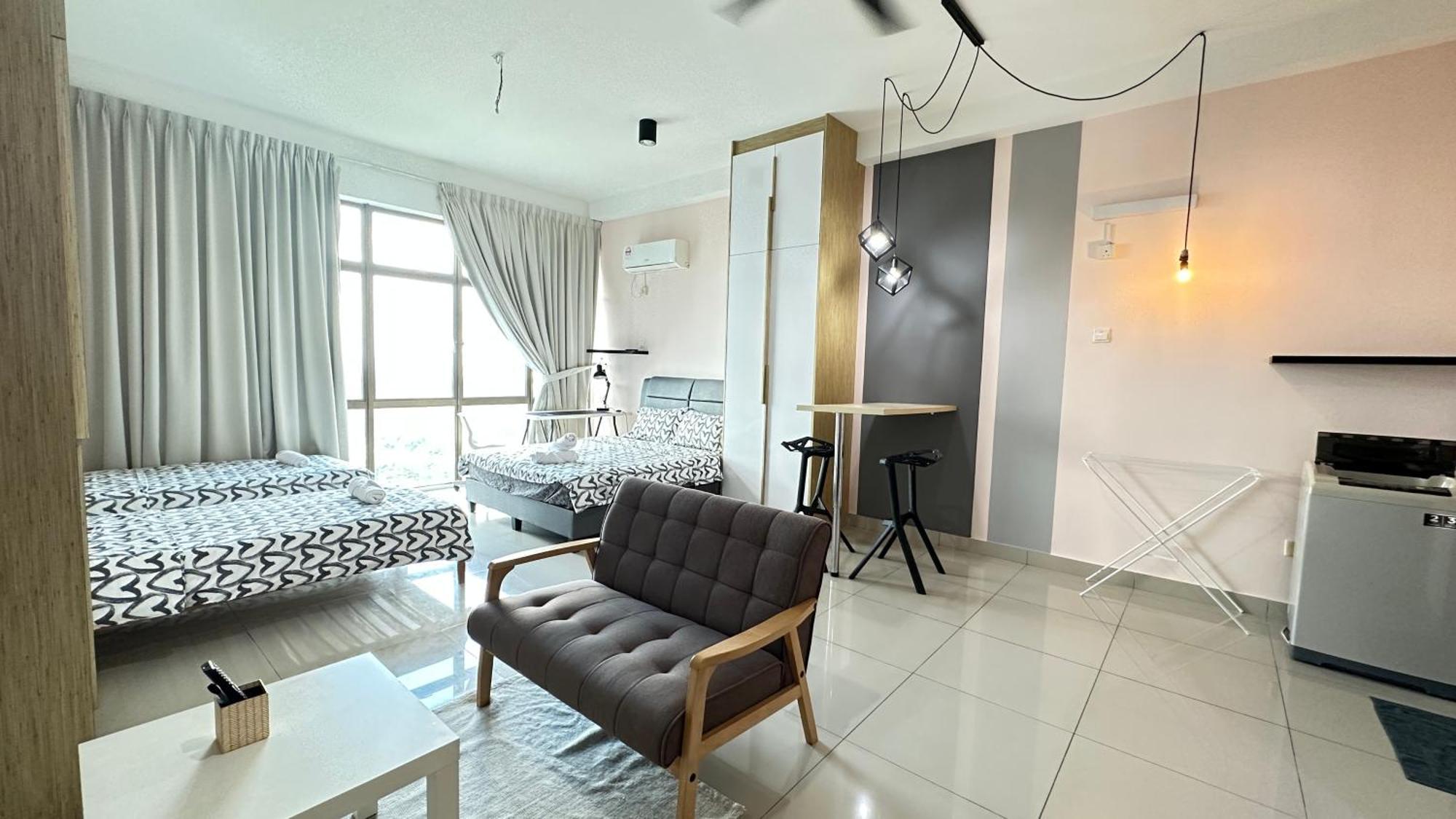 Palazio Serviced Apartment In Mount Austin Near Aeon Ikea Toppen Hsi Джохор Бахру Екстериор снимка