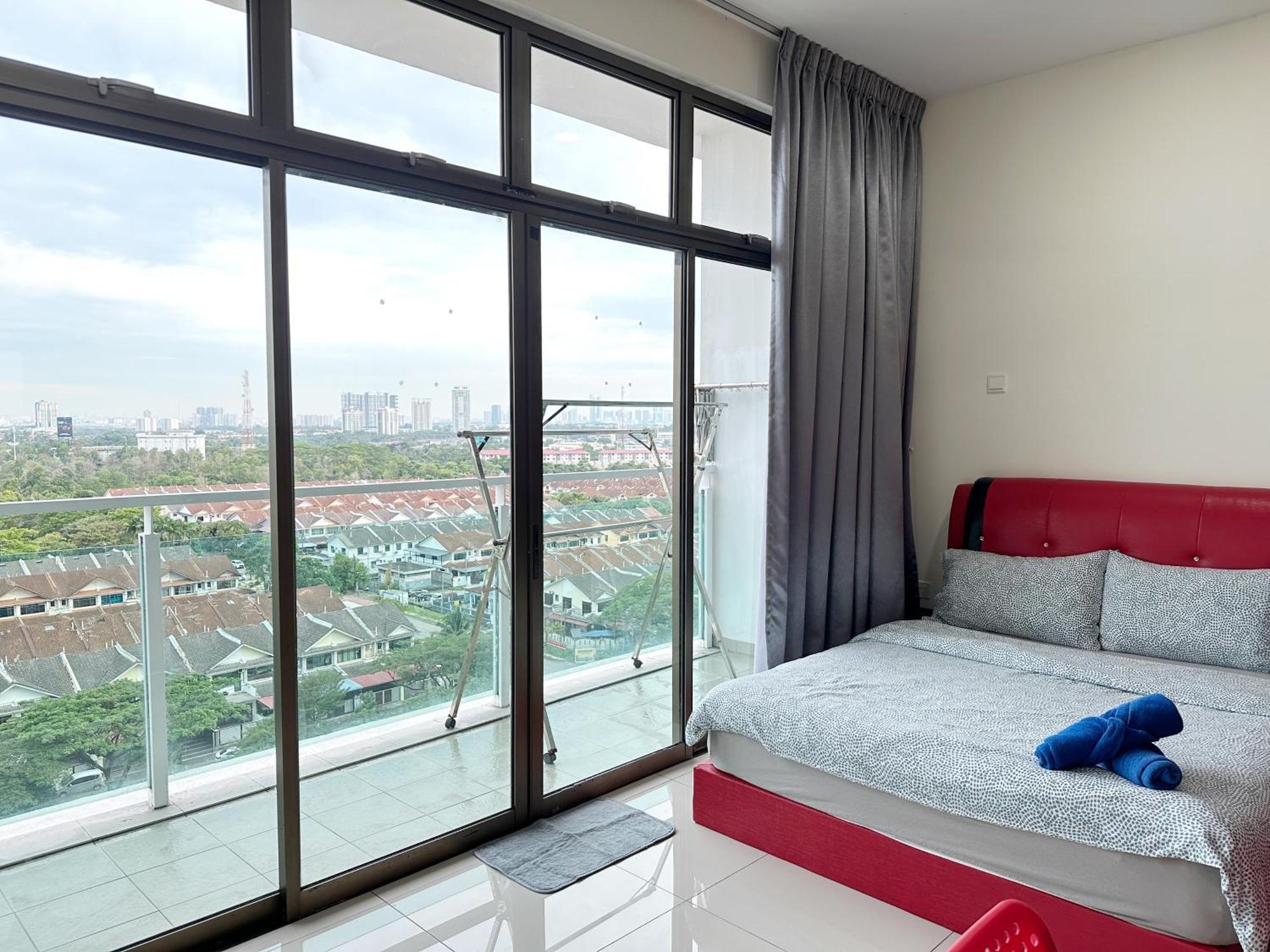 Palazio Serviced Apartment In Mount Austin Near Aeon Ikea Toppen Hsi Джохор Бахру Екстериор снимка